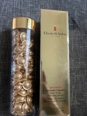 Elizabeth Arden Ceramide Capsules - Pearl Gold